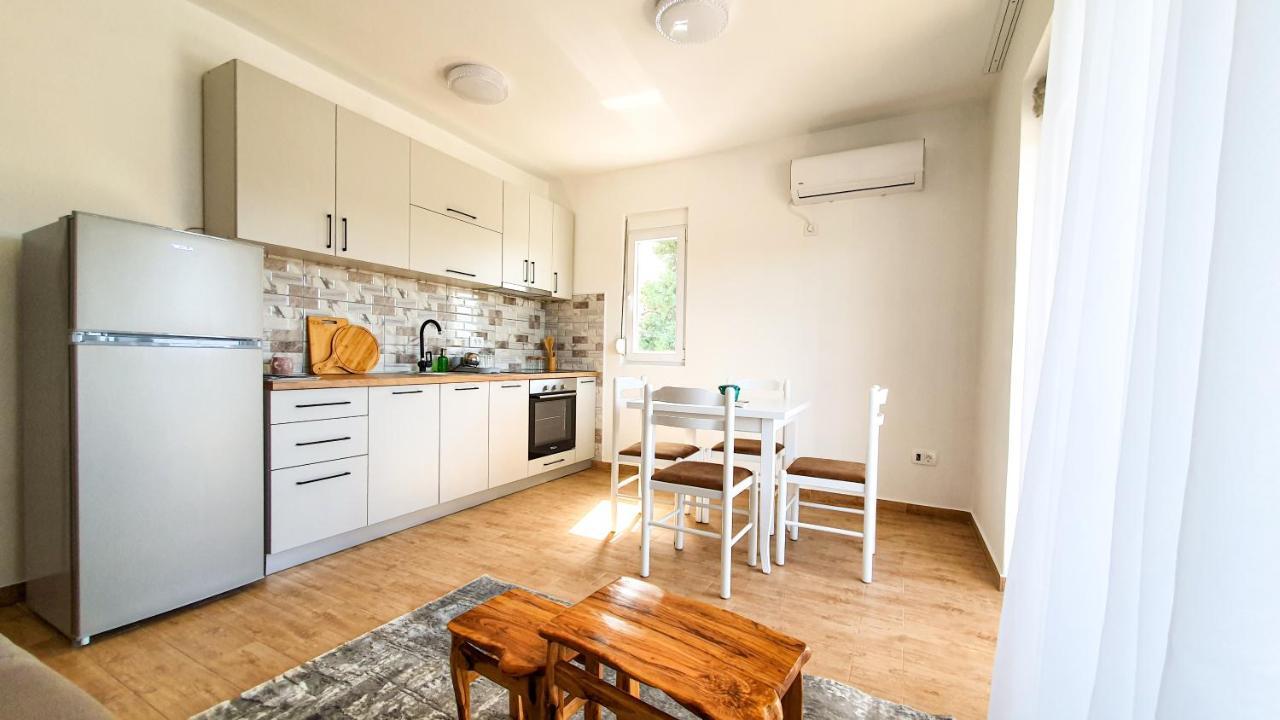 Olav Holiday Apartments バール エクステリア 写真