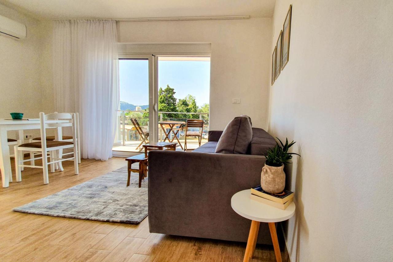 Olav Holiday Apartments バール エクステリア 写真