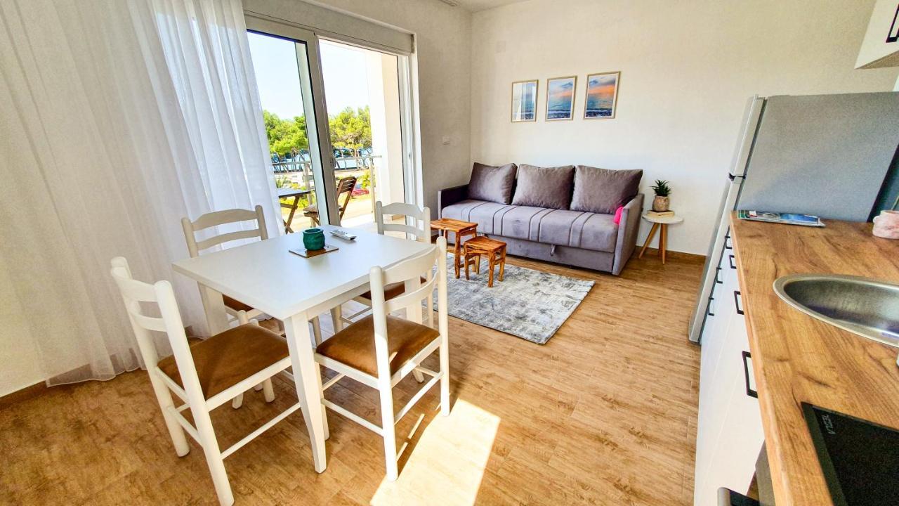 Olav Holiday Apartments バール エクステリア 写真